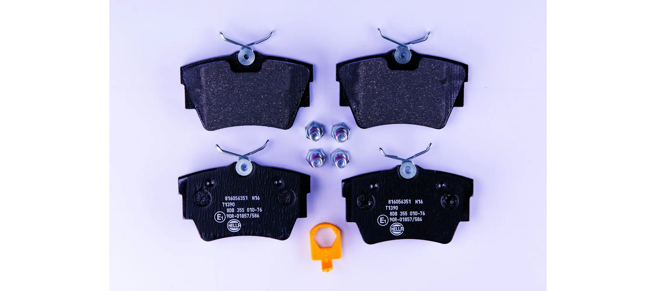HELLA Juego de pastillas de freno 8DB 355 010-761