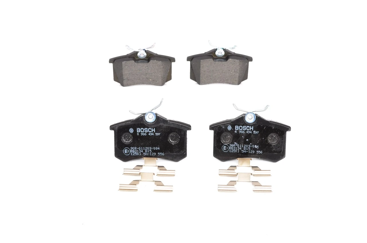 BOSCH Комплект тормозных колодок, дисковый тормоз 0 986 494 597